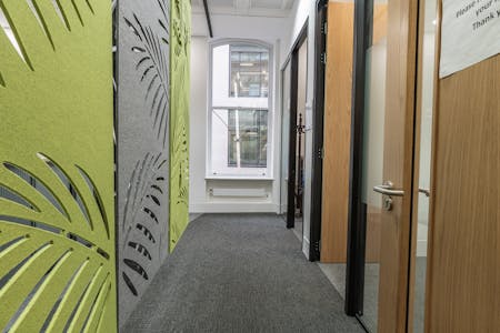 38 Lombard Street, London, Office To Let - DSC04869.jpg