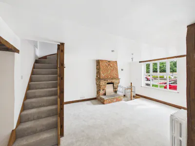 29 & 29a Upper High Street, Thame, Investment / Residential / Retail For Sale - CAM05222G0-PR0088-STILL008.jpg