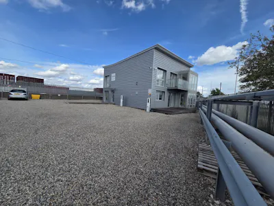 Office Fiddlers Reach, Grays, Office / Yard To Let - WhatsApp Image 2026-09-03 at 3.01.35 PM (2).jpeg