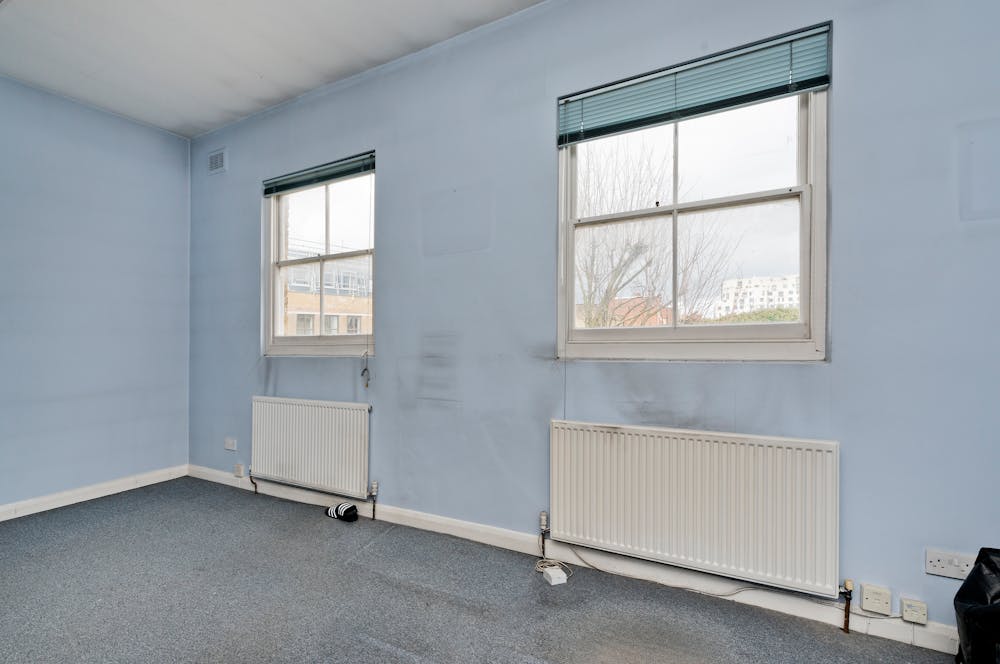 11 Clapham Park Road - 11 clapham pk rd6708.jpg