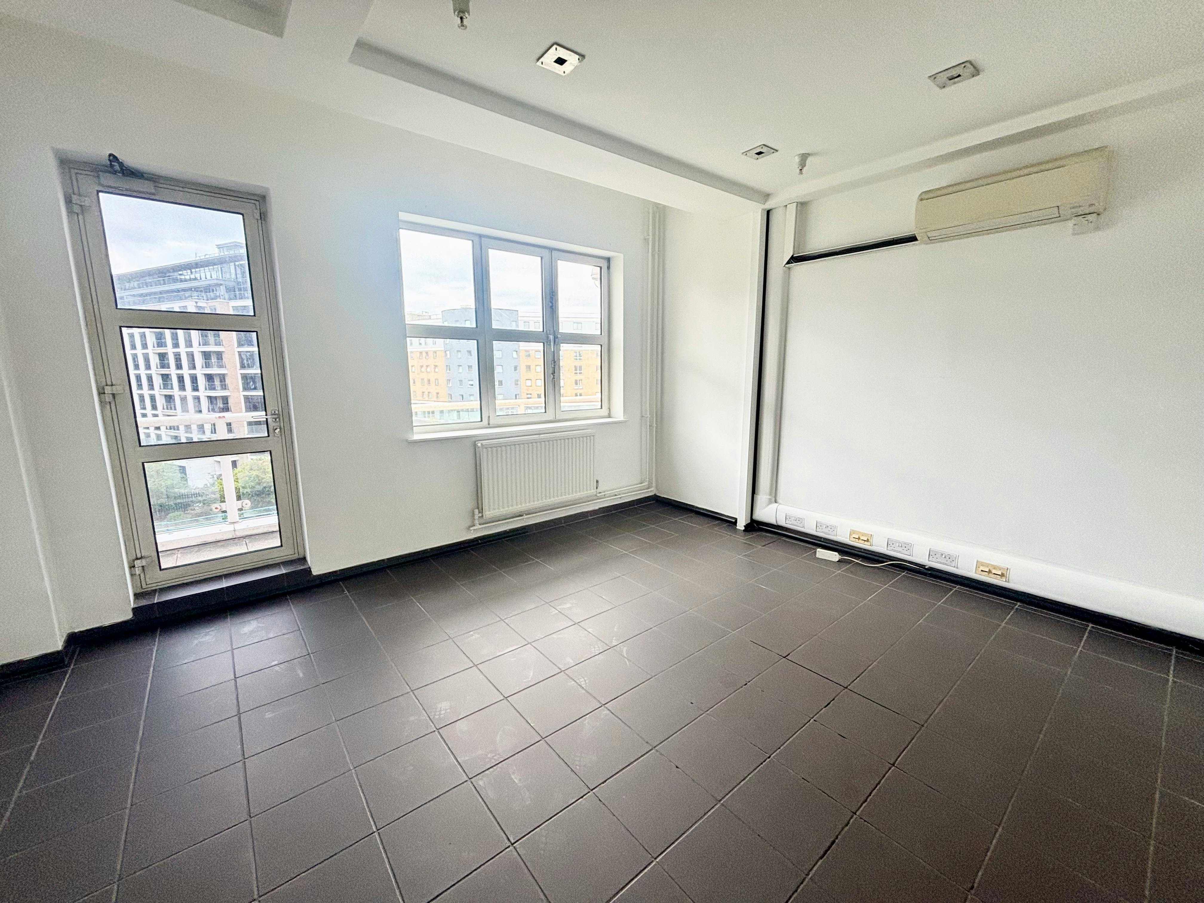 Harbour Yard, Chelsea Harbour, London, Office To Let - IMG_4692.jpeg