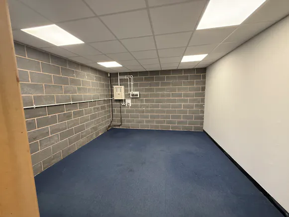 Unit 27, Sherwood Network Centre, Newark, Industrial/Logistics To Let - IMG_0171.jpeg
