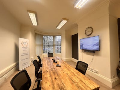 8/10 Victoria Avenue, Harrogate, Office To Let - image00011.jpeg