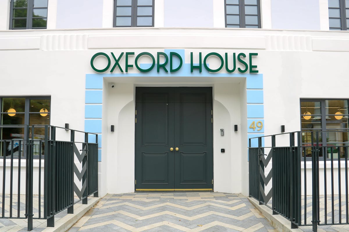 Ba1d9a02fca339e7efee838bd3f320db A