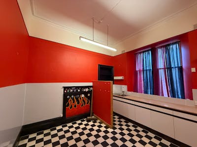 11 Queensgate, Inverness To Let - IMG_5431.JPG