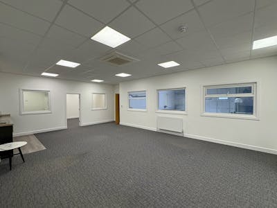 Unit C, 33 The Ridgeway, Iver, Industrial / Warehouse To Let - IMG_7439.JPEG