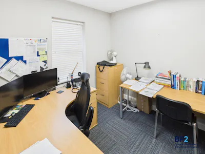 9 Elliston Terrace, Carmarthen, Office To Let - CAM03725G0PR0068STILL009.jpg