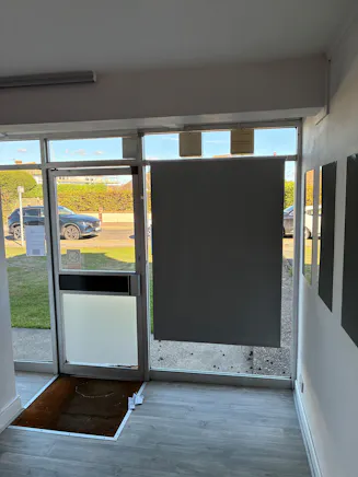 10 Lewis Road, Gravesend, Retail To Let - 7.jpg