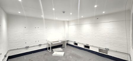 Unit 1, Unit 2 & Unit 3, Lyndean Industrial Estate, London, Industrial To Let - 20260408_154233 - Edited.jpg
