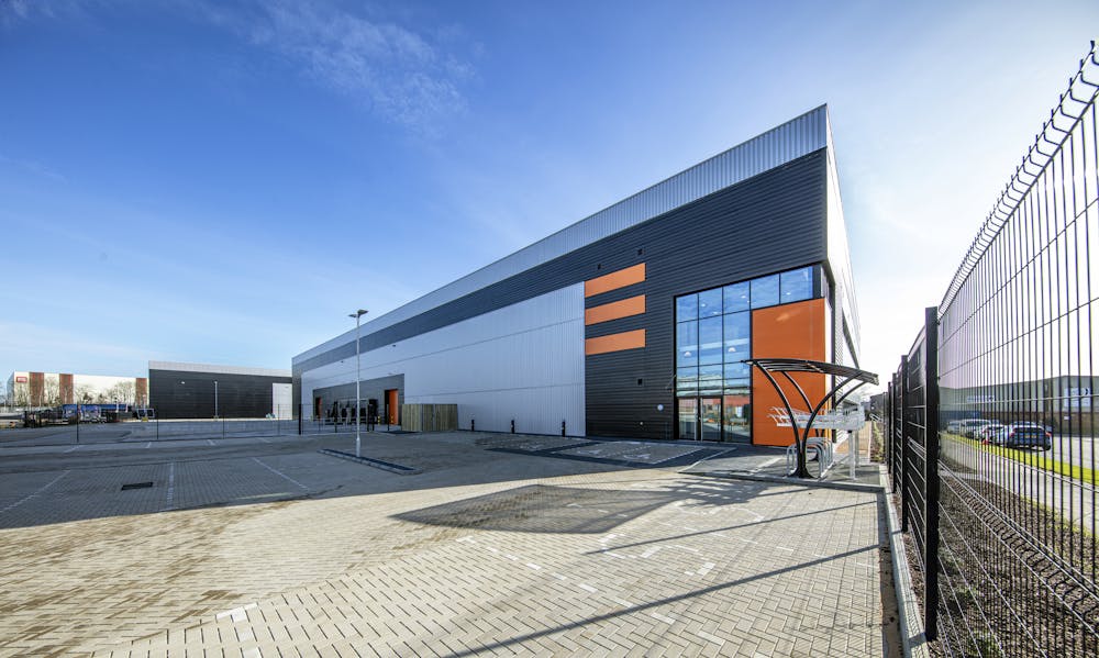 EVO 60 Corby, Sallow Road - wwwandrewhendrycom109 sky.jpg