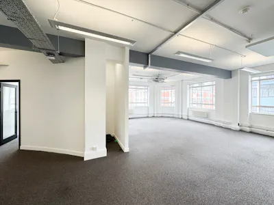66-68 Margaret Street (Ground Floor), London, Office To Let - IMG_3817.jpg