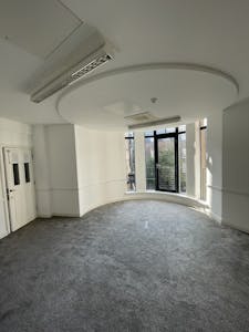 45 Monmouth Street, London, Office To Let - 1st Floor meeting room over looking court yard