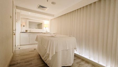 Segaya Plaza Retail for Saloon, Segaya, Manama, Retail To Let - 10.jpg