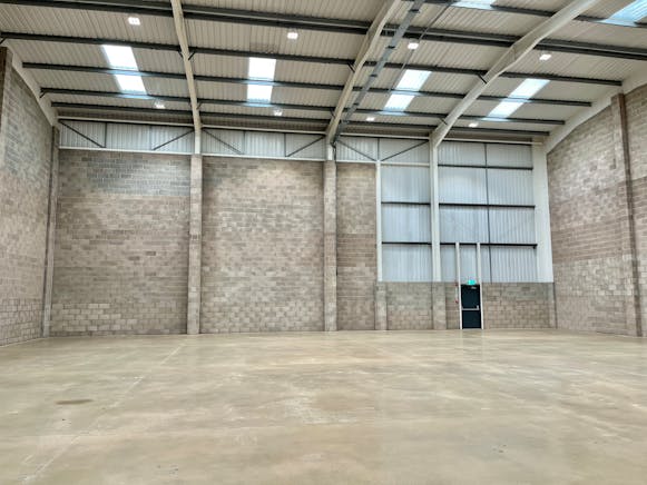 Unit 7 Zodiac Business Park, Uxbridge, Industrial To Let - 7 Zodiac  Warehouse 3.jpg