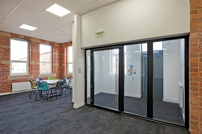 Offices at Holly Park Mills, Woodhall Lane, Calverley, Leeds, Offices To Let - IMG_5479.jpg