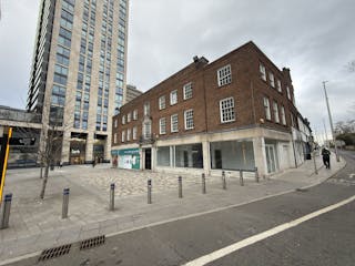 28 High Street, Woking, Retail To Let - IMG_5524.JPEG