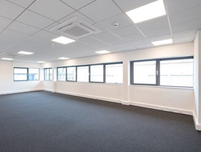 Unit 7 Zodiac Business Park, Uxbridge, Industrial / Warehouse To Let - Zodiac 4.jpg