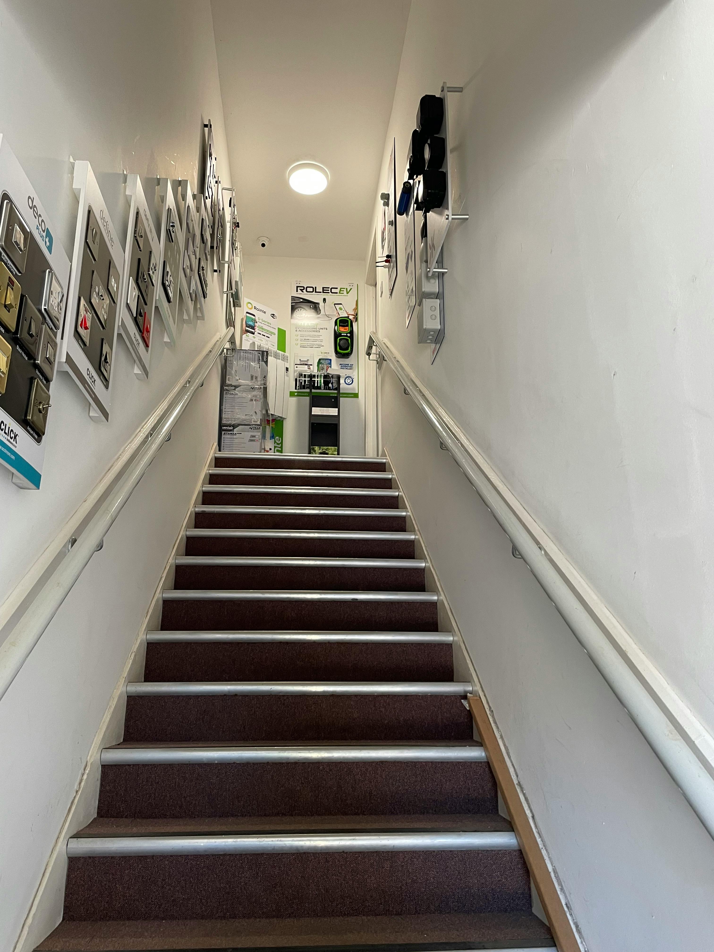 Unit 3 Avondale Business Centre, Fleet, Warehouse & Industrial To Let - IMG_4713.jpg