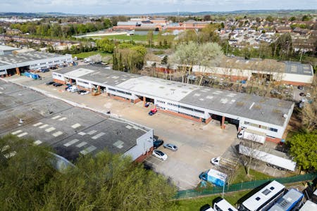 Unit 14, Stocklake Park Industrial Estate, Aylesbury, Industrial To Let - HLP_R_250414_5189.jpg