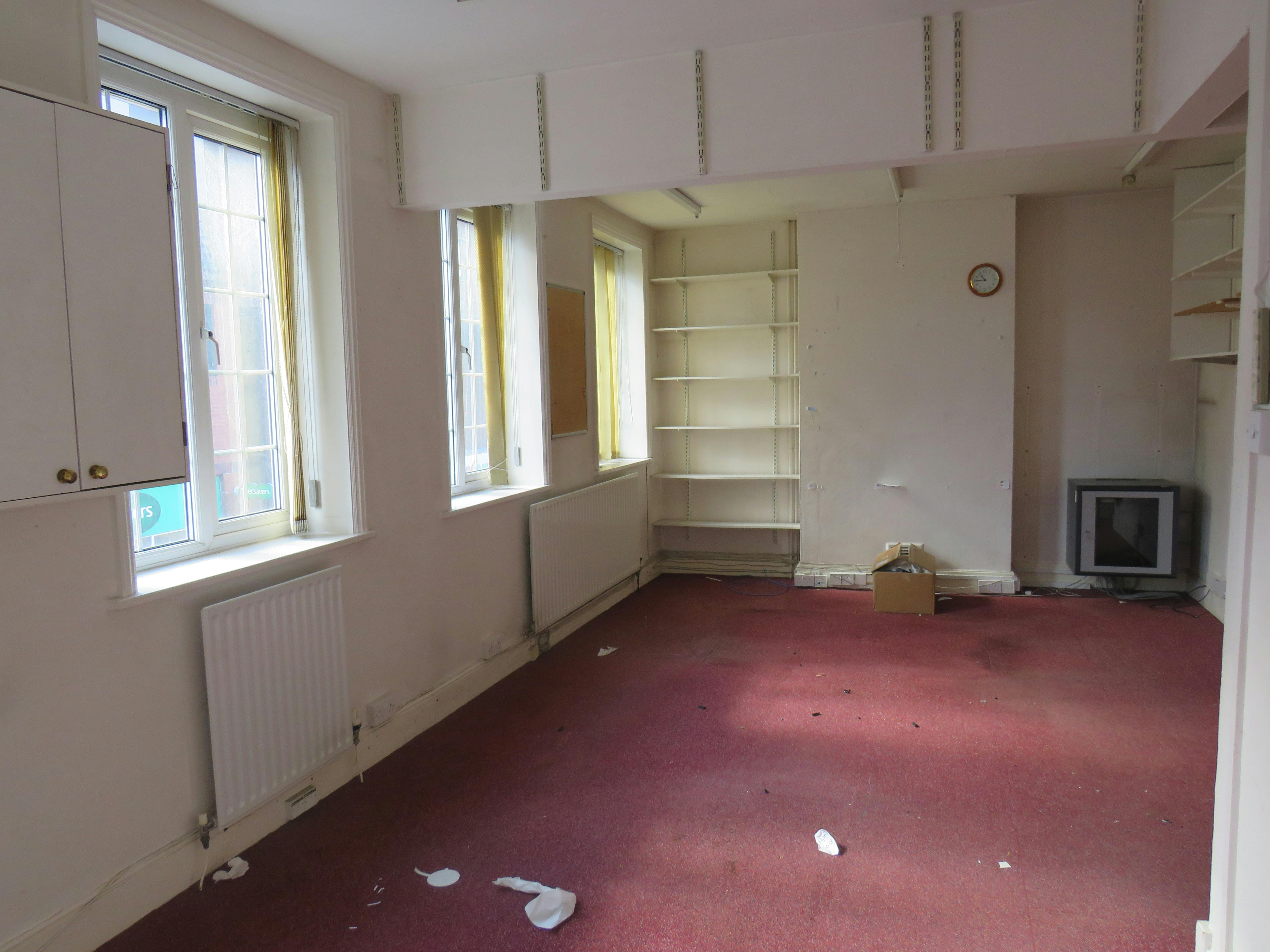 2A Princess Way, Camberley, Offices To Let - IMG_0719.JPG