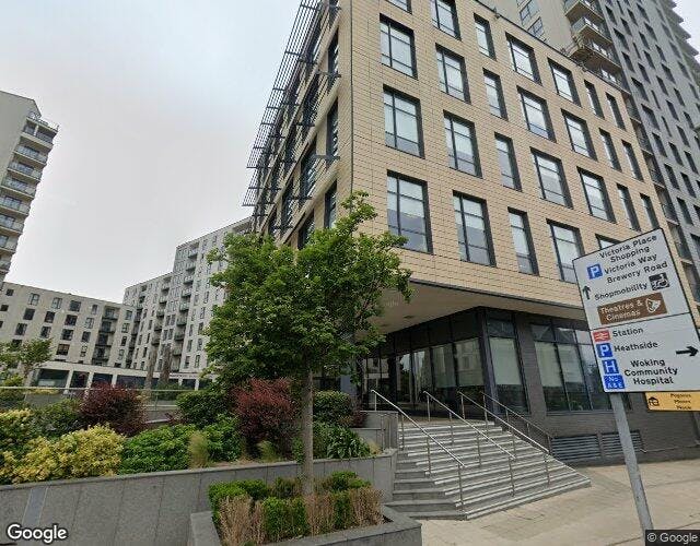 Office in Woking - photo 3