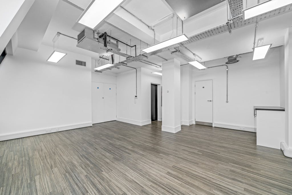 42-44 Bishopsgate, London, Offices To Let - 10.jpg