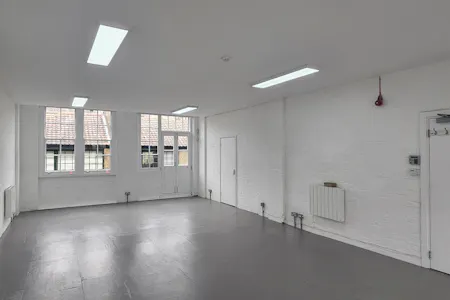 Unit 7, 5 Durham Yard, London, Office To Let - 5-Durham-Yard-Unit-7-E2-Bethnal-Green-London-Fields-Office-Studio-To-Let-Internal2-Dominion.London.jpg