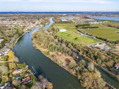 Sunbury Lock Island Boatyard, Towpath, Walton-on-Thames, Land / New Build / Marine To Let - Sunbury Lock Boatyard 1.jpg