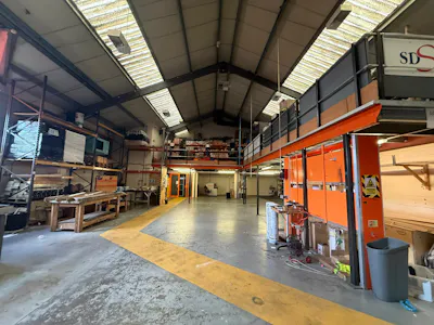 Unit 3, Victoria House, Wickford, Industrial / Office To Let / For Sale - WhatsApp Image 2026-09-09 at 12.47.20.jpeg