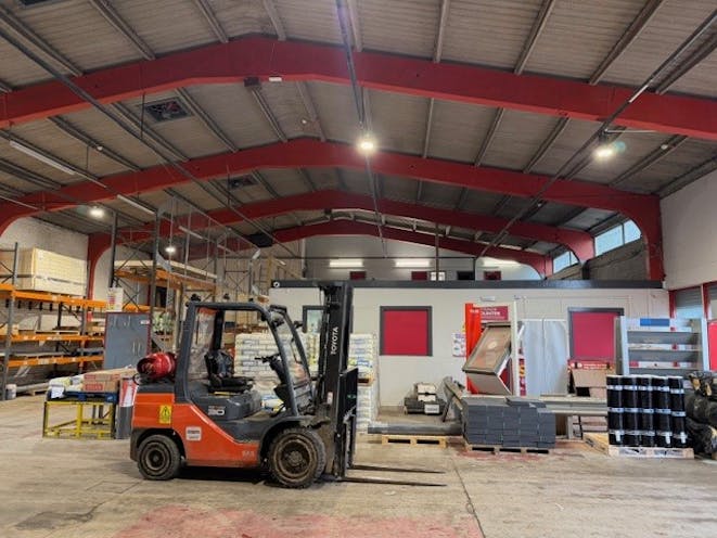 20 Upton Road, Reading, Industrial / Warehouse / Investment For Sale - 8.jpg