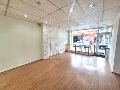 74 Gloucester Road, Manchester, Retail To Let - 20260220_112852.jpg