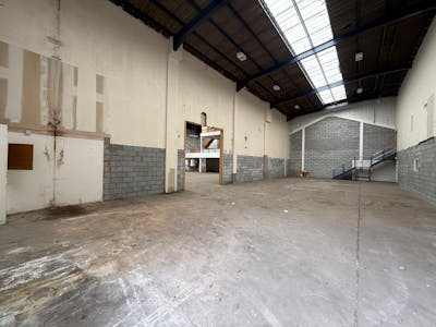 Unit 17 & 18 Progress Business Park, Leigh-On-Sea, Industrial To Let - IMG20250728WA0012.jpg