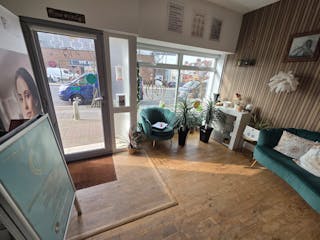 19A Station Road, Westcliff-on-Sea, Retail To Let - WhatsApp Image 2026-03-06 at 10.57.03 (2).jpeg