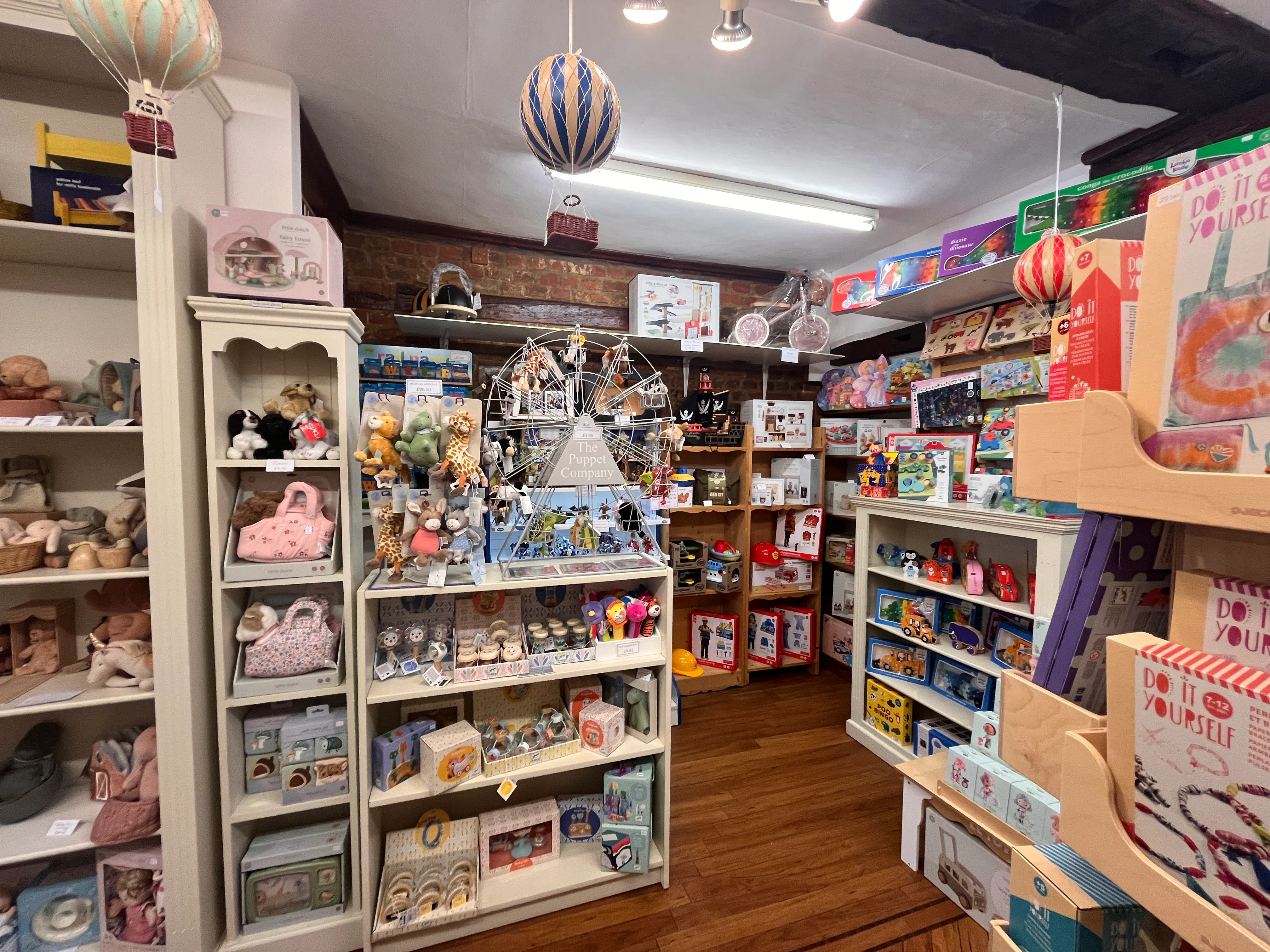 35 High Street, Amersham, Offices / Retail For Sale - 20260615_095935271_iOS.jpg