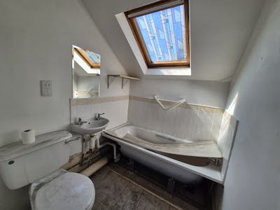 94 Kings Road, Harrogate, Residential For Sale - 20250619_102010.jpg