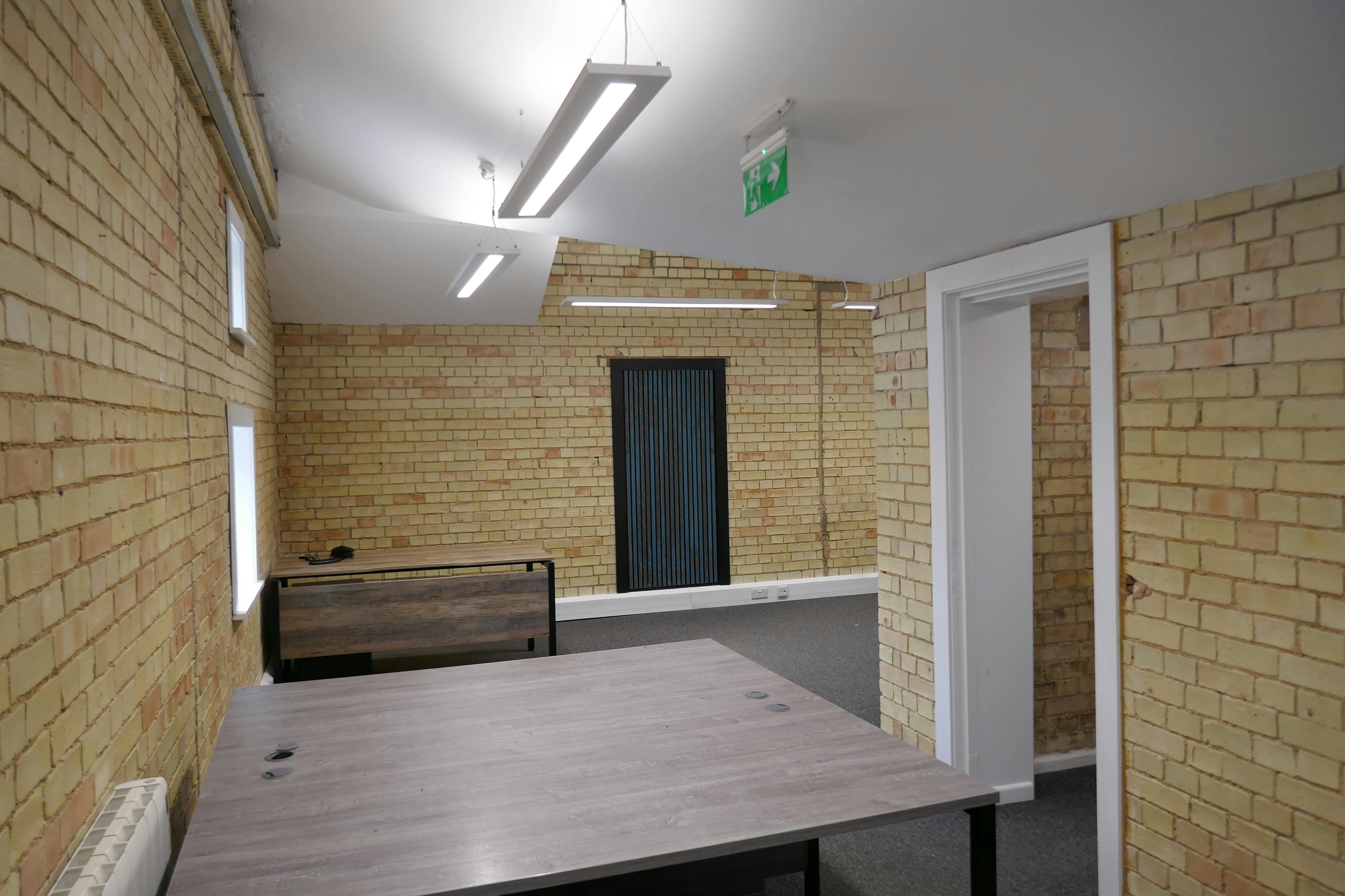 Unit T, The Maltings, Sawbridgeworth, Offices To Let - P1050523.JPG