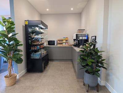 Kingsway House, Caldwell Road, Widnes, Hot Desk / Office / Serviced Office To Let - 05. Grab & Go.jpg