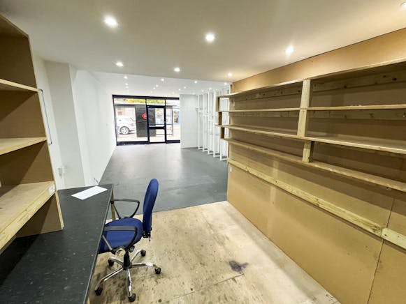 95 Greenford Avenue, Hanwell, Retail To Let - 3 New.jpg