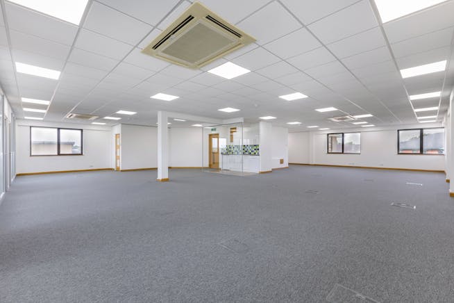 Unit 2, Bell Business Park, Aylesbury, Offices To Let - 96419_2BellBusinessParkSmeatonClose  28.jpg