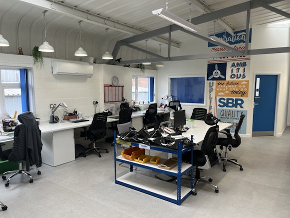 47 Aston Road, Waterlooville, Industrial For Sale - IMG_4293.JPG