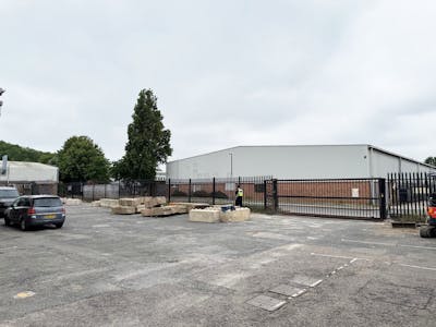 Unit 5, Eastbury Road, London, Industrial/Logistics To Let - WhatsApp Image 20250611 at 113624_c9029c65.jpg