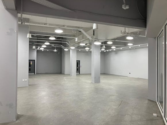 Unit E, Sutton, Retail To Let - 3.jpg Unit E, Sutton, Retail To Let - 3.jpg