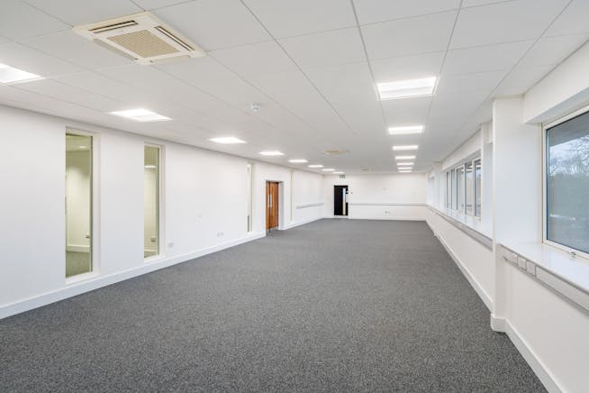 Unit 1, J4, Doman Road, Camberley, Warehouse & Industrial To Let - DSC05361.jpg