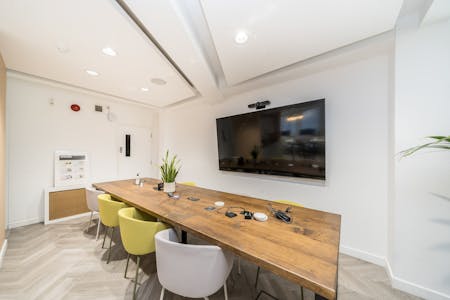 2 Artbrand Studios, 7 Leathermarket Street, London, Office To Let / For Sale - 2 Artbrand Studios boardroom.jpg