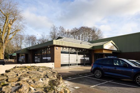 Harwoods Pulborough, London Road, Pulborough, Pulborough, West Sussex, Industrial/Logistics / Office / Trade Counter / Showroom For Sale - HArwoods 2.jpg