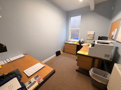 977 London Road, Leigh-on-Sea, Office / Retail To Let - WhatsApp Image 2026-04-27 at 14.12.22 (1).jpeg