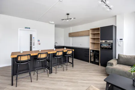 Academy House, 59 West Street, Brighton, Office To Let - West Street, 59, Academy House-004.jpg