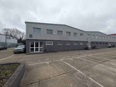 Unit B Manawey Industrial Estate, Holder Road, Aldershot, Industrial / Office To Let - IMG-20260226-WA0006.jpg