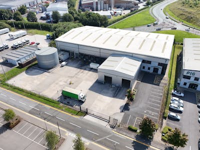 P17, Heywood Distribution Park, Pilworth Road, Rochdale, Industrial To Let - dji_fly_20250813_112724_0447_1755094760829_photo.JPG