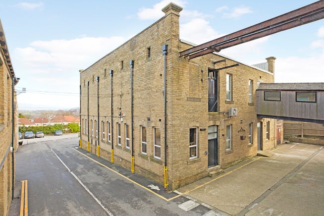 Offices at Holly Park Mills, Woodhall Lane, Calverley, Leeds, Offices To Let - IMG_5621.jpg